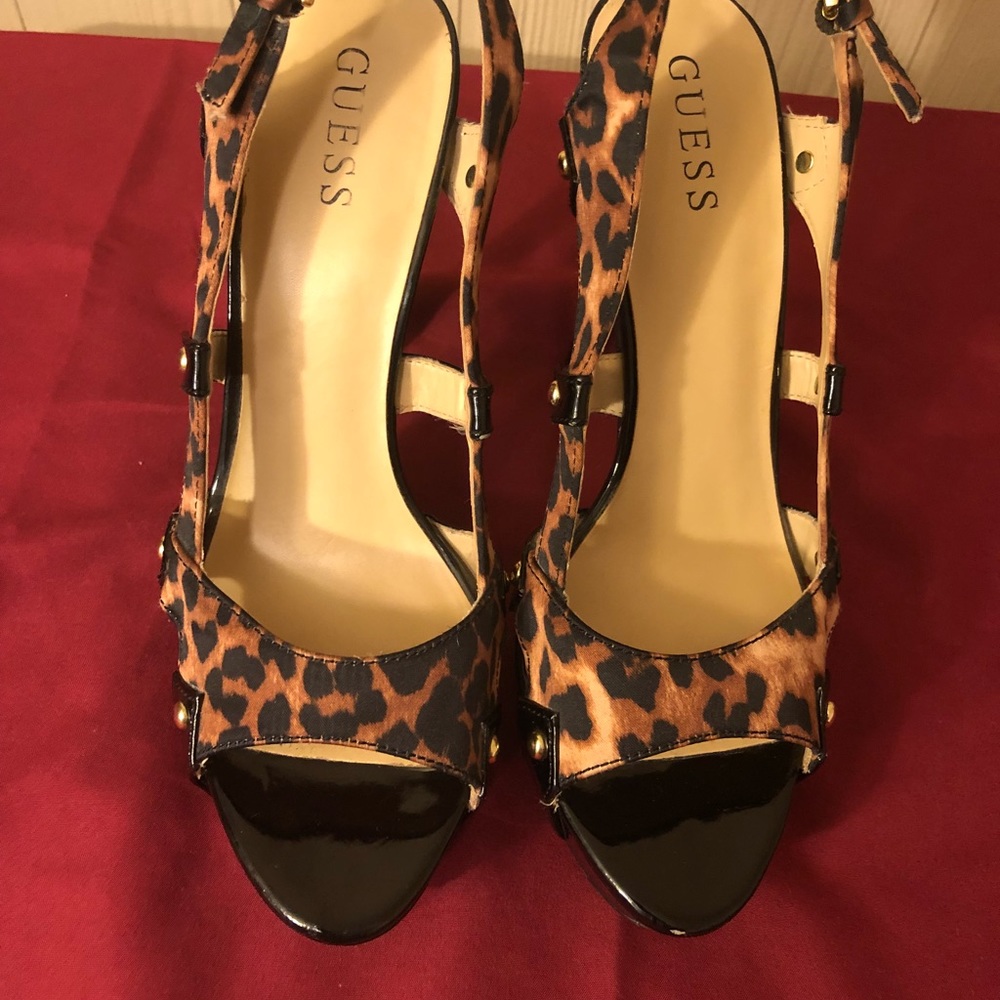 GUESS Leopard Heels - Picture 3 of 6